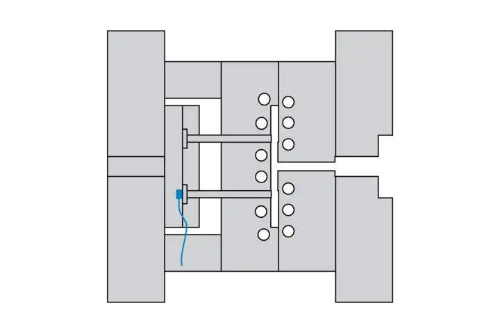 To ensure the correct positioning of the insert, mold monitoring is recommended during insert molding.