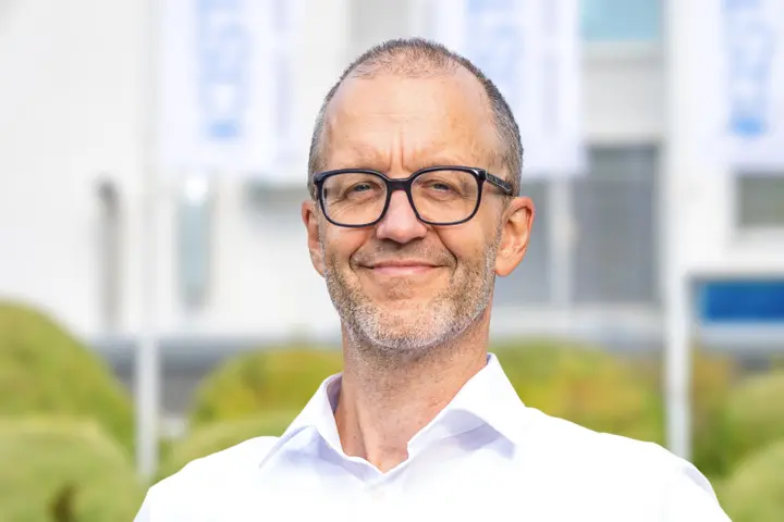 Raphael Sekinger, Head of Global Account Management Medical Raphael Sekinger, Head of Global Account Management Medical