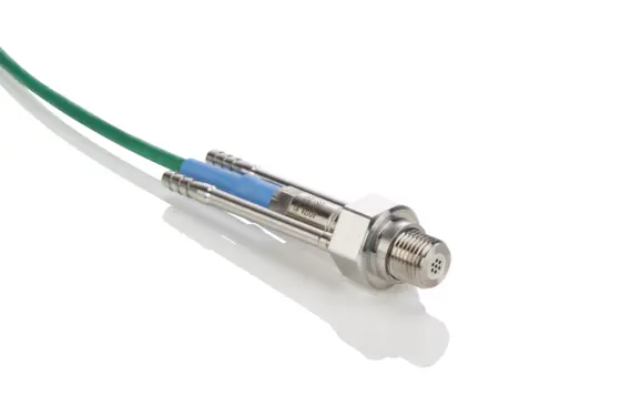 The new 4017A…W set with water cooling adapter The new 4017A…W set features a water cooling adapter for highly precise measurements in hot environments.