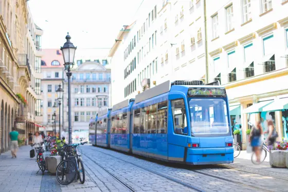 Kistler liefert Komplettlösungen für Bremskraftmessungen und dynamische Bremstests an Schienenfahrzeugen und Rollmaterial.