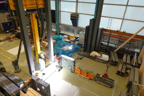 Impact loading tests of timber structures have been conducted at the Institute for Structural Engineering at ETH Zurich.