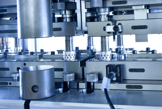 Process monitoring sensors for metal stamping, forming and automation technology