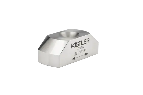 Strain gauges and strain sensors measure the surface strain – and also, therefore, the strain in the tool structure. A change in the measurement signal indicates wear or deformation of the supporting assemblies in the injection mold.