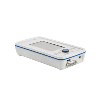 Sensor testers for cavity pressure and temperature sensors / 5495C The battery-powered test device measures the sensitivity of installed cavity pressure sensors, the functionality of temperature sensors, and the insulation resistance of sensors cables. It can also be used to check the measuring chain by charge generation.
